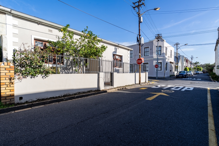 2 Bedroom Property for Sale in Observatory Western Cape